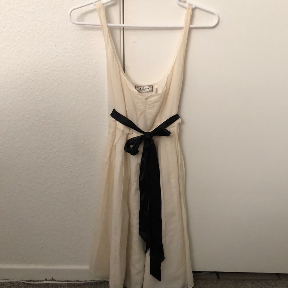 Mini dress - Picture 2 of 4